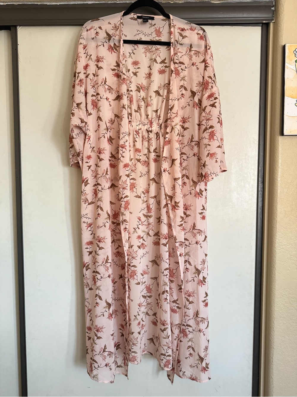 Forever 21 Blush Pink Floral Kimono Robe